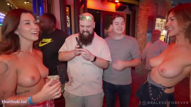 Flashing Emma And Ellie James – Nude Bodies On 6th Street