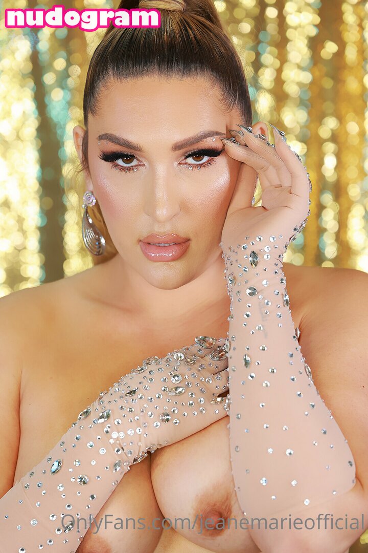 Jeane Marie Aka Jeanemarieofficial Showing Off Her Big Boobs